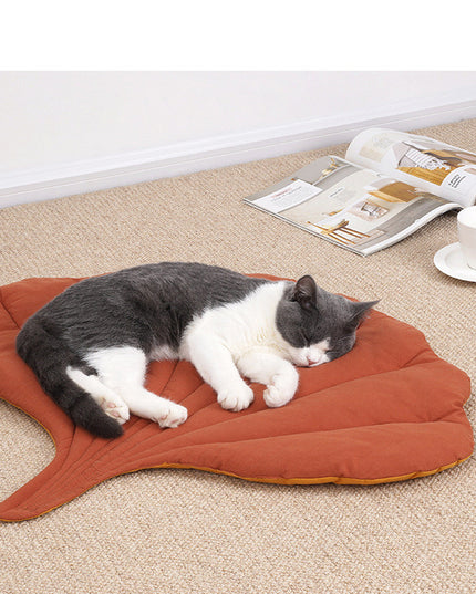 Leaf Shaped Pet Mat