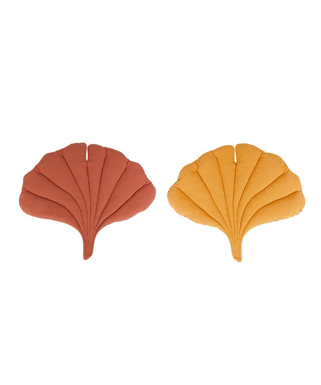 Leaf Shaped Pet Mat